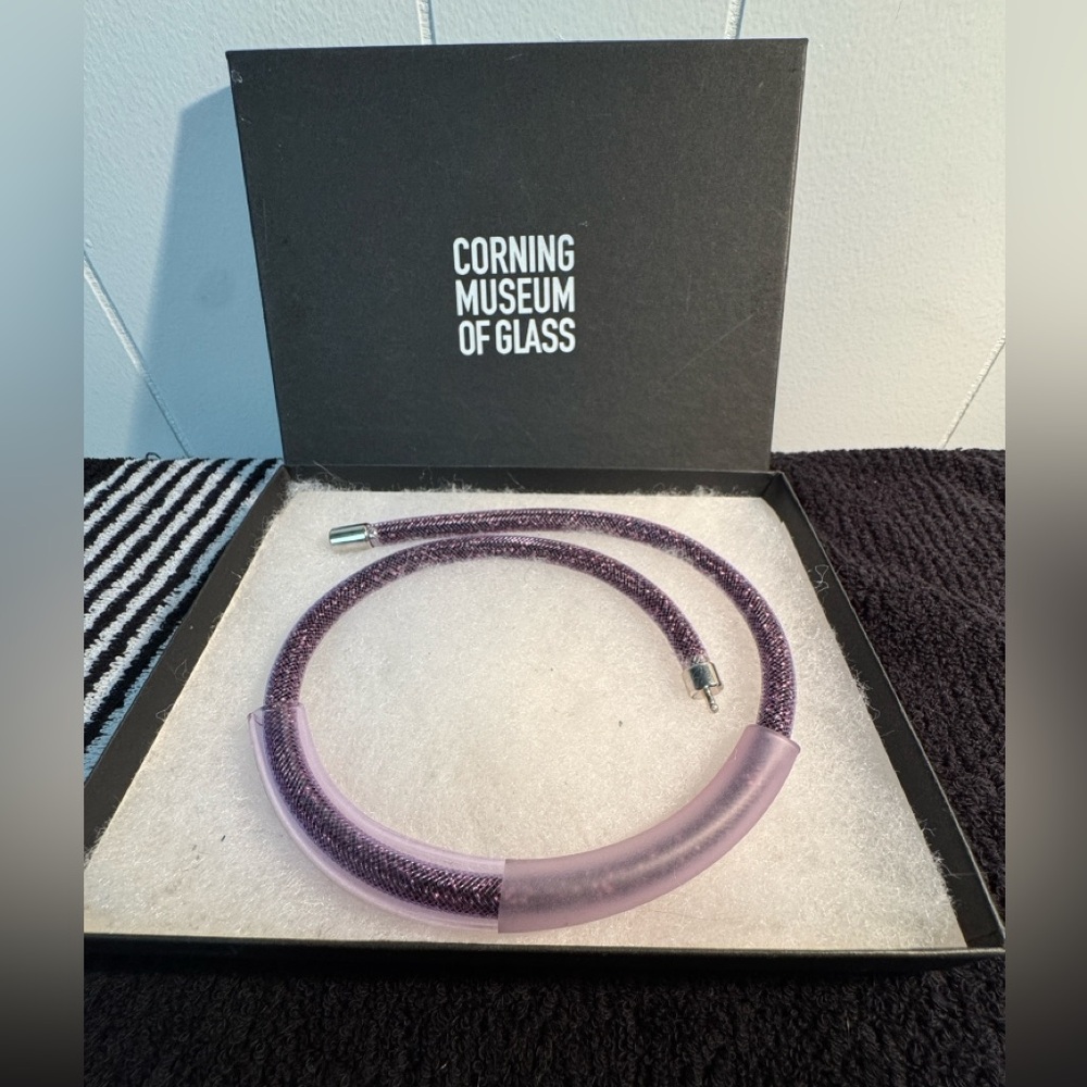Artisan Purple Mesh Chocker Necklace - Silver tone ends. Corning Museum of Glass